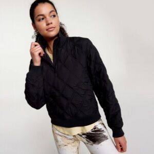 Calia Pure Black Quilted 1/2 Zip Pullover